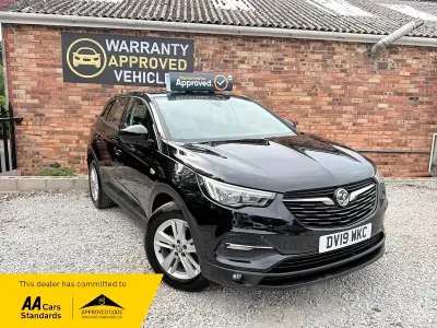 Used Vauxhall Grandland X S 130 HP (95 kW) 2019 Black SUV