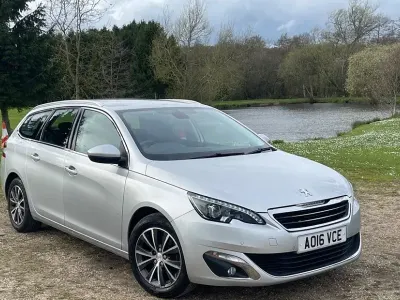 Used Peugeot 308 SW Allure 118 HP (86 kW) 2016 Estate