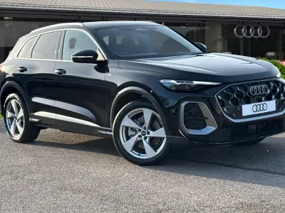 New Audi Q5 S-Line 204 HP (150 kW) 2026 Black SUV