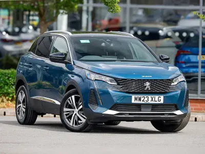 Used Peugeot 3008 Allure+ 131 HP (96 kW) 2023 Blue SUV