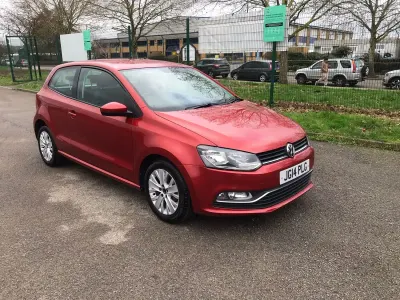 Begagnad VW Polo SE 75 HK (55 kW) 2014 Röd Halvkombi