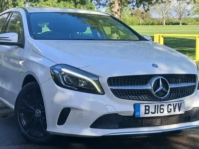 Used Mercedes A180 Premium 109 HP (80 kW) 2016 White Hatchback