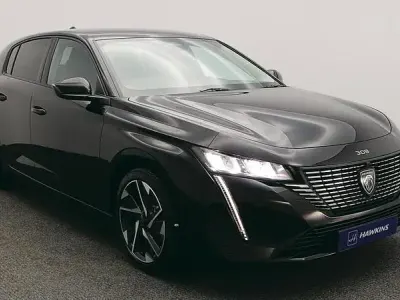 Używany Peugeot 308 Allure Premium 130 KM (95 kW) 2023 Czarny Hatchback
