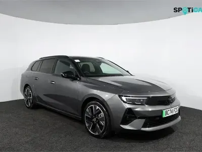 Second-hand Vauxhall Astra Ultimate 114 kW (156 CP) 2025 Gri Break