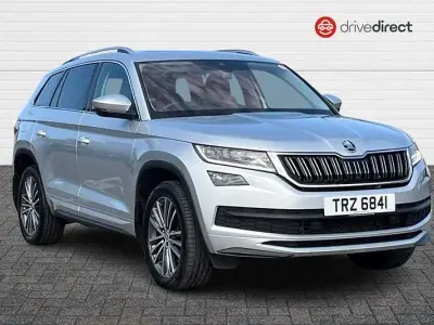 Usado Skoda Kodiaq 150 CV (110 kW) 2021 Plateado SUV