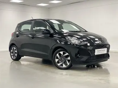 Käytetty Hyundai i10 Advanced 2023 Musta Viistoperä