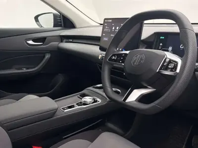 New MG MG5 EV SE 114 kW (156 HP) 2026 Blue Estate