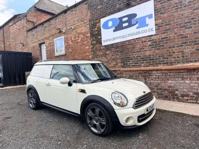 Used Mini Cooper D 2013 White Hatchback