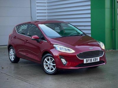 Used Ford Fiesta Zetec 70 HP (51 kW) 2018 Red Hatchback