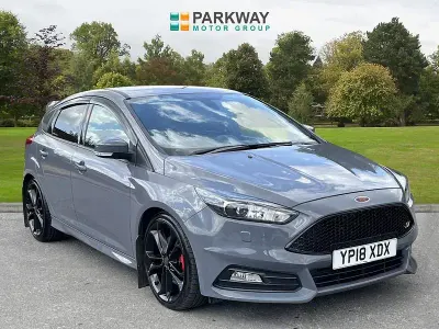 Used Ford Focus ST 185 HP (136 kW) 2018 Grey Hatchback