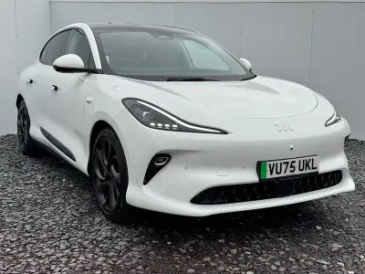 Usado MG IM6 552 kW (751 HP) 2025 Branco SUV