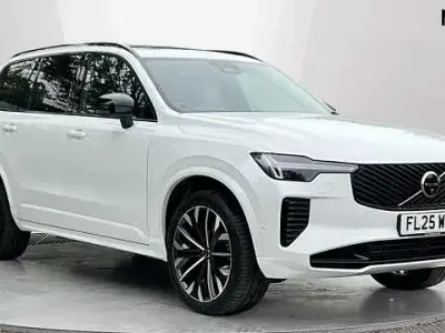 Used Volvo XC90 Ultra 455 HP (334 kW) 2025 Metallic  crystal white SUV