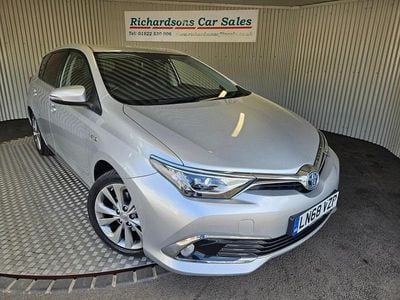 Toyota Auris Hybrid