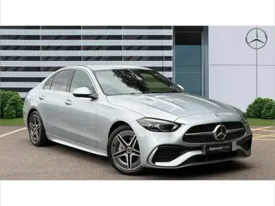Usado Mercedes C200 AMG line 200 HP (147 kW) 2025 Prateado Sedan