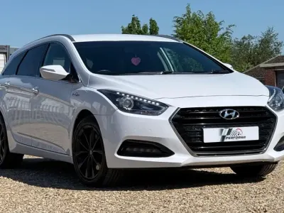 Used Hyundai i40 SE 141 HP (103 kW) 2016 White Estate