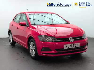 Used VW Polo SE 80 HP (58 kW) 2019 Red Hatchback