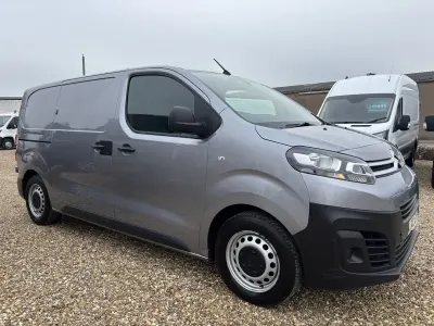 Używany Citroën Dispatch 2022 Szary Minivan