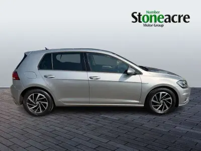 Begagnad VW Golf VII Edition 2020 Silver Halvkombi