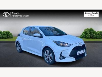 White Used 2024 Toyota Yaris Hybrid Hatchback | £17,784 (Good price)