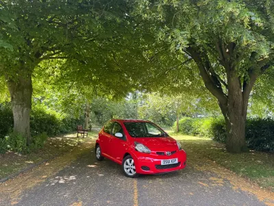 Used Toyota Aygo 68 HP (50 kW) 2012 Red Hatchback