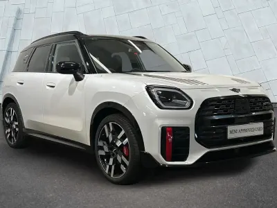 Usado Mini John Cooper Works Countryman 296 HP (217 kW) 2024 Branco SUV