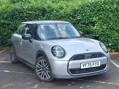 Used Mini Cooper Classic 114 kW (156 HP) 2025 Silver Hatchback