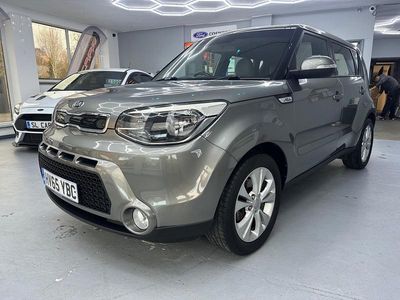 Silver Used 2015 Kia Soul Plus SUV | £6,495 (A bit pricey)