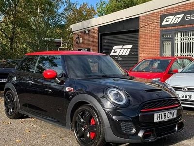 Używany Mini John Cooper Works Hatch 231 KM (169 kW) 2018 Czarny Hatchback