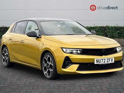 Yellow/black Used 2022 Vauxhall Astra Ultimate Hatchback | £16,849 (Fair price)