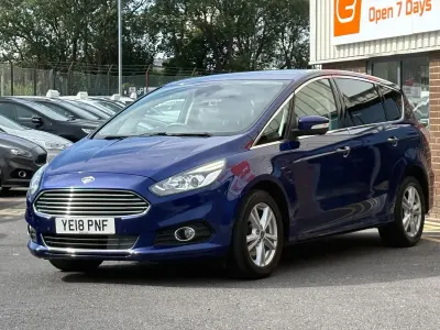 Used Ford S-MAX Titanium 180 HP (132 kW) 2018 Blue MPV