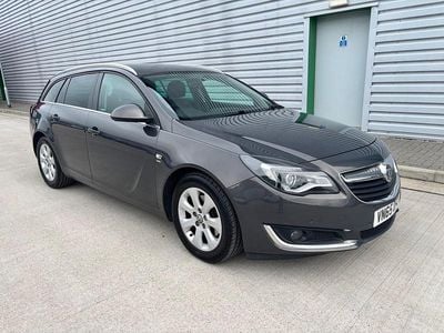 Second-hand Vauxhall Insignia SRi 170 CP (125 kW) 2015 Gri Break