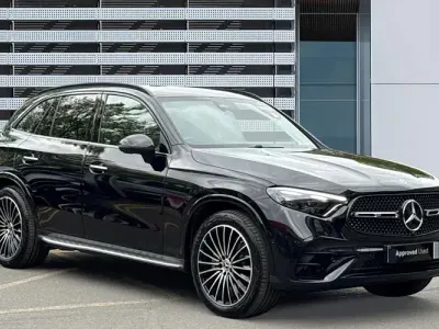 Begagnad Mercedes GLC300 AMG Line Premium Plus 269 HK (197 kW) 2025 Kombi
