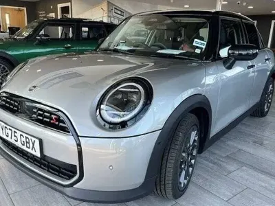 Used Mini Cooper Classic 150 kW (204 HP) 2025 Silver Hatchback