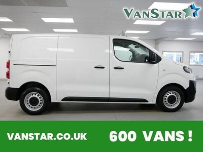White Used 2021 Peugeot Expert Van | £13,489 (A bit pricey)