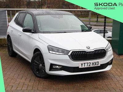 Used Skoda Fabia Colour Edition 94 HP (69 kW) 2022 Moon white metallic black magic pearl effect Hatchback