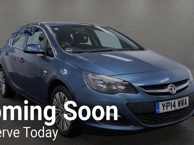 Blue Used 2014 Vauxhall Astra Excite Hatchback | £3,750 (Fair price)