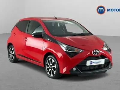Used Toyota Aygo Trend 72 HP (52 kW) 2021 Red Hatchback
