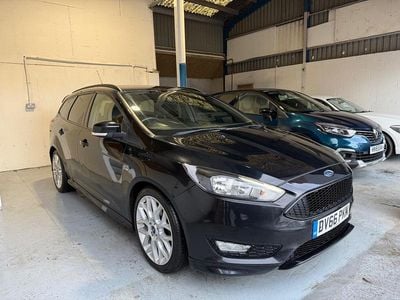 Used Ford Focus ST-Line 120 HP (88 kW) 2016 Black Estate