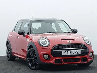 Used Mini Cooper S Sport 192 HP (141 kW) 2019 Red Hatchback