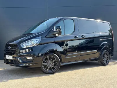 Begagnad Ford Transit Custom Sport 2019 Svart Kombi