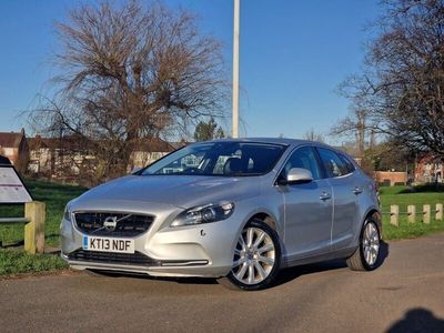 used Volvo V40 D3 SE LUX NAV Hatchback