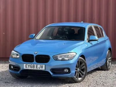 Używany BMW 118 Sport Line 134 KM (98 kW) 2018 Niebieski Hatchback