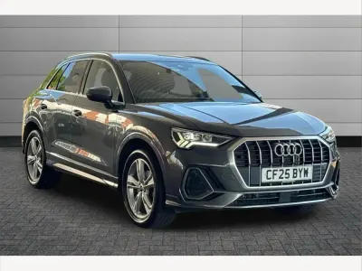Used Audi Q3 S-Line 150 HP (110 kW) 2025 Daytona grey SUV
