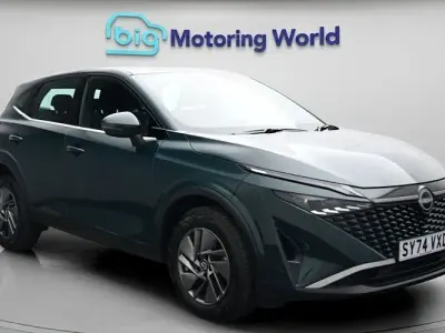 Used Nissan Qashqai Acenta Premium 140 HP (102 kW) 2025 Green SUV
