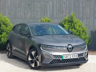 Używany Renault Megane E-Tech Equilibre 159 kW (217 KM) 2022 Szary Hatchback