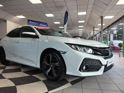 White Used 2018 Honda Civic EX Hatchback | £9,995 (Fair price)