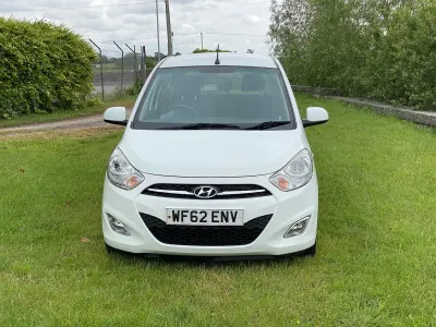 Used Hyundai i10 Active 86 HP (63 kW) 2012 White Hatchback