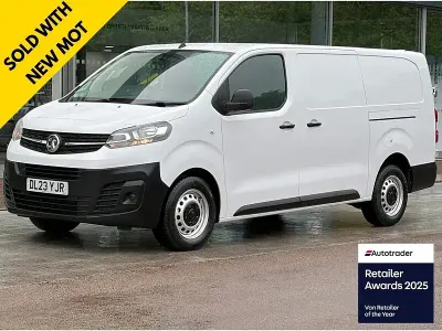 Used Vauxhall Vivaro 100 HP (73 kW) 2023 White MPV