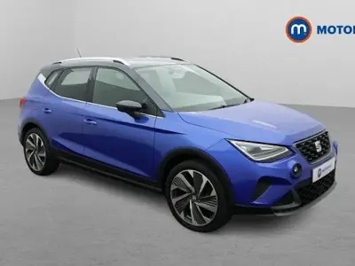Usado Seat Arona FR 110 CV (80 kW) 2022 Azul SUV