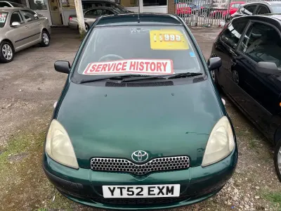 Used Toyota Yaris 86 HP (63 kW) 2002 Green Hatchback